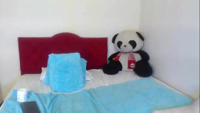 Image 2 of mariana_16_ Stream on Chaturbate on 9 days ago