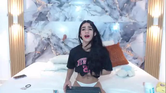 Image 11 of mariana_16_ Stream on Chaturbate on 1 month ago