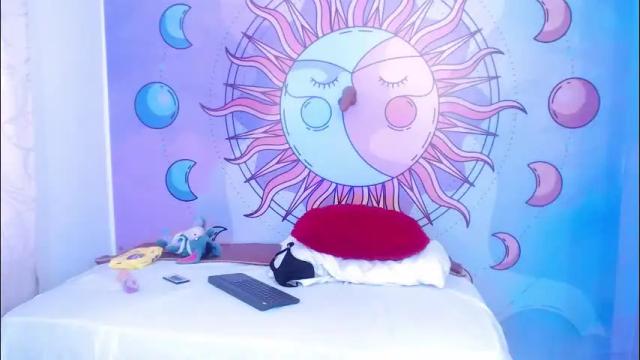 Image 8 of mariana_16_ Stream on Chaturbate on 25 days ago