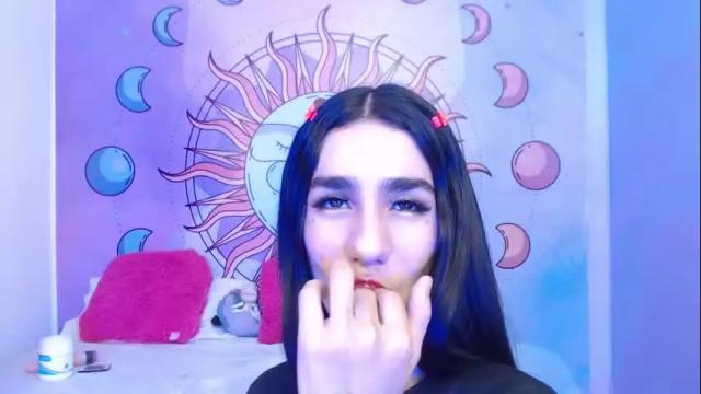 Image 4 of mariana_16_ Stream on Chaturbate on 22 days ago