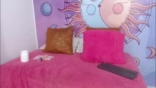 Image 11 of mariana_16_ Stream on Chaturbate on 8 days ago