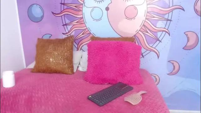 Image 6 of mariana_16_ Stream on Chaturbate on 8 days ago