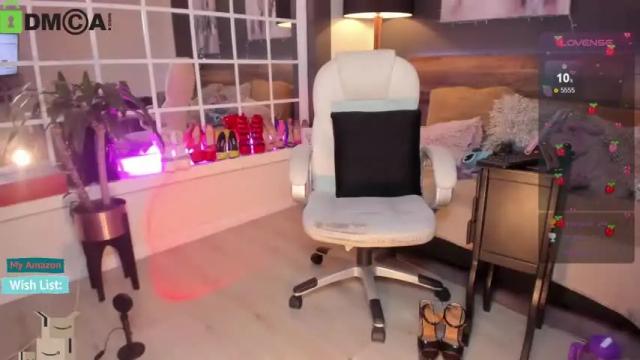 Image 6 of mariana_c Stream on Chaturbate on 12 months ago