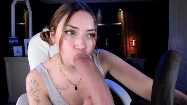 Image 2 of mariana_castro9 Stream on Chaturbate on 1 month ago