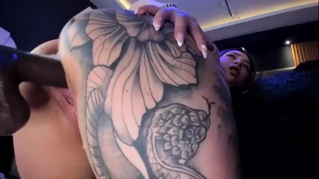 Image 3 of mariana_castro9 Stream on Chaturbate on 26 days ago