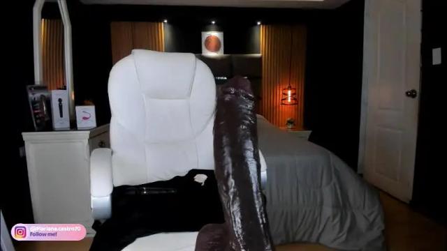 Image 8 of mariana_castro9 Stream on Chaturbate on 24 days ago