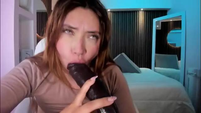 Image 12 of mariana_castro9 Stream on Chaturbate on 1 month ago