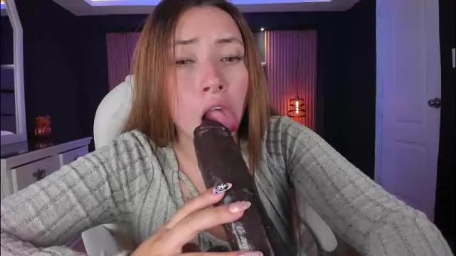 Image 7 of mariana_castro9 Stream on Chaturbate on 1 month ago