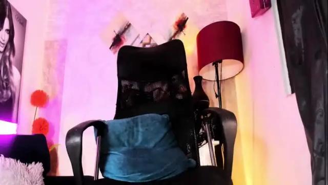 Image 3 of mariana_fadulf_ Stream on Chaturbate on 1 month ago