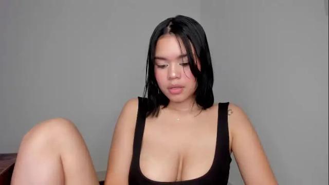 Image 4 of mariana_laurent1 Stream on Chaturbate on 1 month ago