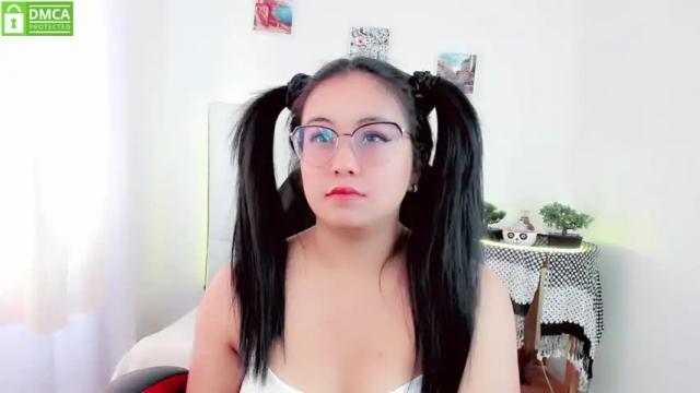 Image 4 of mariana_mendes18 Stream on Chaturbate on 13 months ago