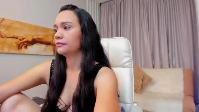 Image 2 of mariana_murillo__ Stream on Chaturbate on 13 days ago