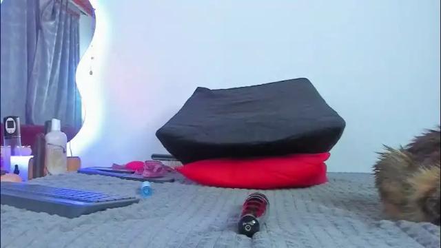 Image 11 of mariana_preciado Stream on Chaturbate on 1 month ago