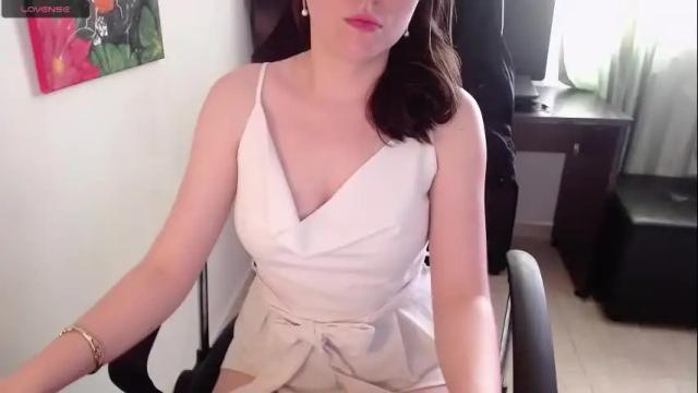 Image 12 of mariana_vera Stream on Chaturbate on 5 months ago