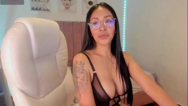 Image 2 of marianaadreams Stream on Chaturbate on 2 months ago