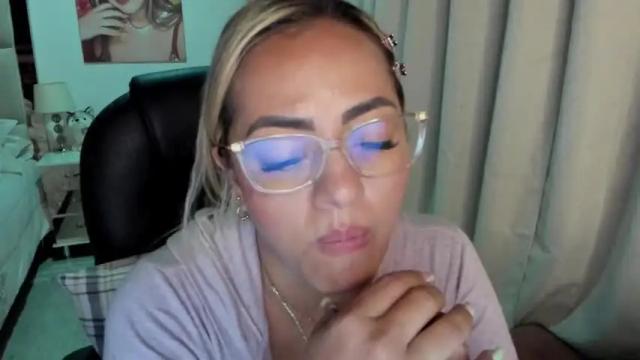 Image 12 of marianalopez81 Stream on Chaturbate on 12 months ago