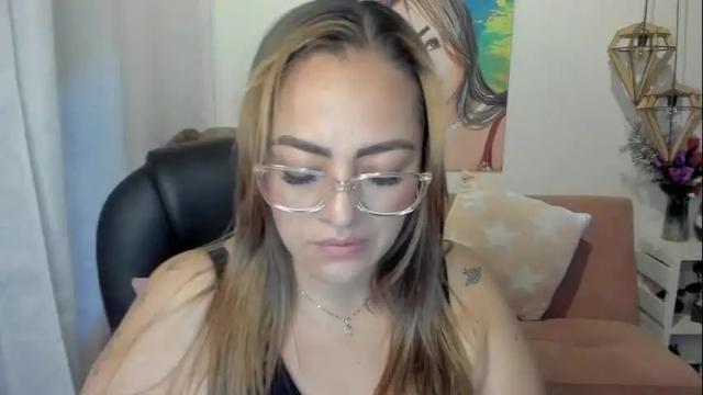 Image 6 of marianalopez81 Stream on Chaturbate on 1 month ago