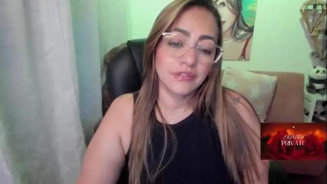 Image 2 of marianalopez81 Stream on Chaturbate on 13 days ago
