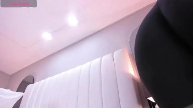 Image 10 of marianarey_ Stream on Chaturbate on 2 months ago