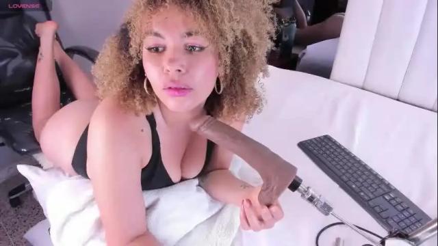 Image 6 of marianarey_ Stream on Chaturbate on 2 months ago