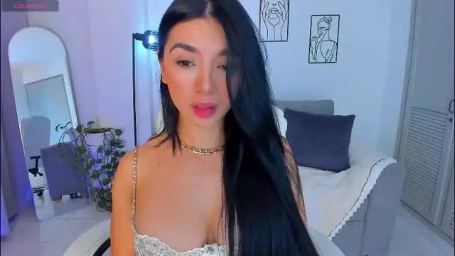 Image 4 of marianasilva__ Stream on Chaturbate on 1 month ago