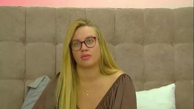 Image 8 of marianeumann Stream on Chaturbate on 2 months ago