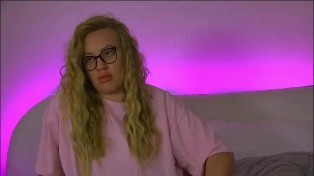 Image 12 of marianeumann Stream on Chaturbate on 1 month ago
