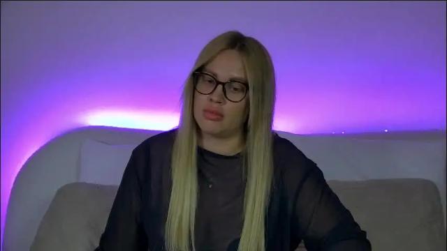 Image 8 of marianeumann Stream on Chaturbate on 20 days ago