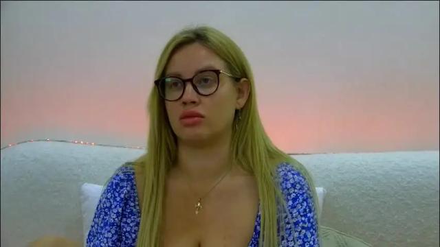 Image 6 of marianeumann Stream on Chaturbate on 9 days ago