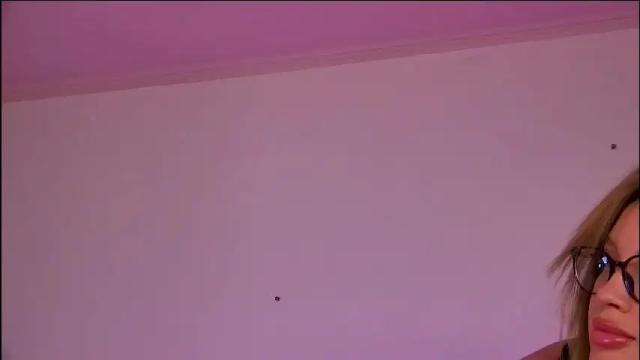 Image 11 of marianeumann Stream on Chaturbate on 1 month ago
