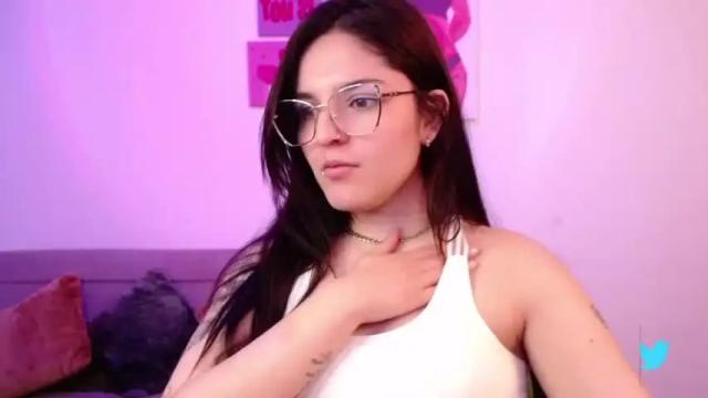 Image 2 of mariangeel_ Stream on Chaturbate on 16 months ago