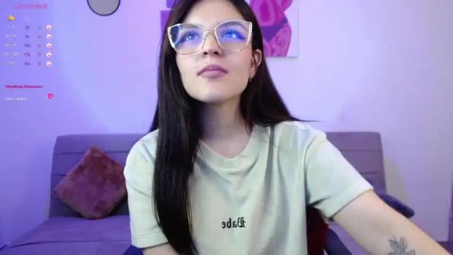 Image 4 of mariangeel_ Stream on Chaturbate on 14 months ago