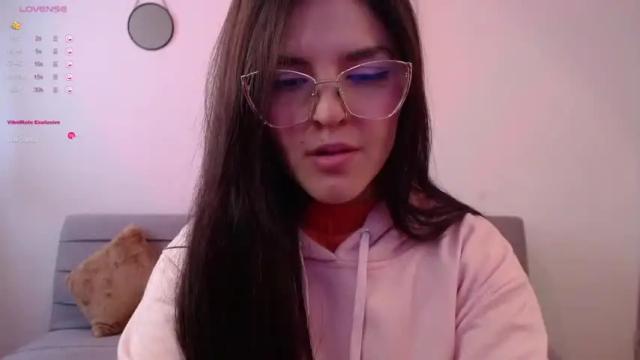 Image 4 of mariangeel_ Stream on Chaturbate on 14 months ago