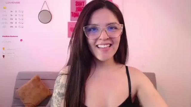 Image 2 of mariangeel_ Stream on Chaturbate on 14 months ago