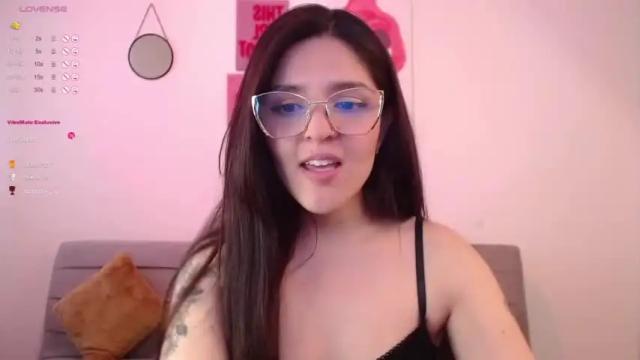 Image 3 of mariangeel_ Stream on Chaturbate on 14 months ago