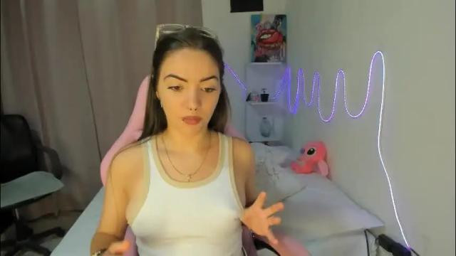 Image 2 of mariangel_3 Stream on Chaturbate on 2 months ago