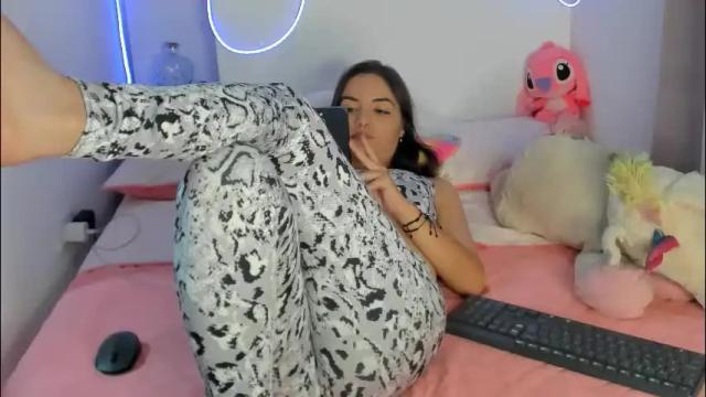 Image 12 of mariangel_3 Stream on Chaturbate on 20 days ago