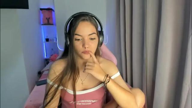 Image 4 of mariangel_3 Stream on Chaturbate on 1 day ago