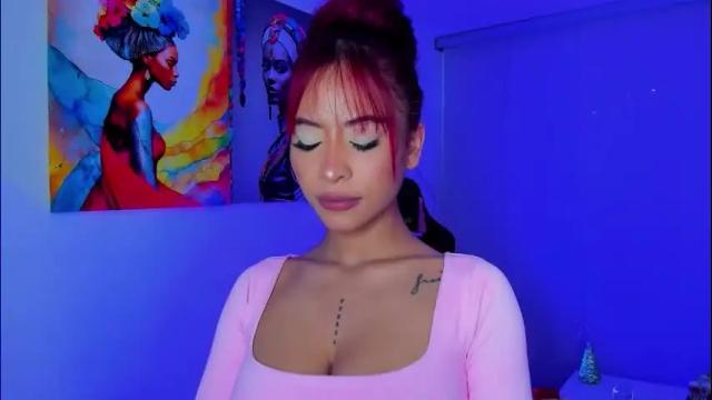 Image 3 of marianne__ Stream on Chaturbate on 18 days ago