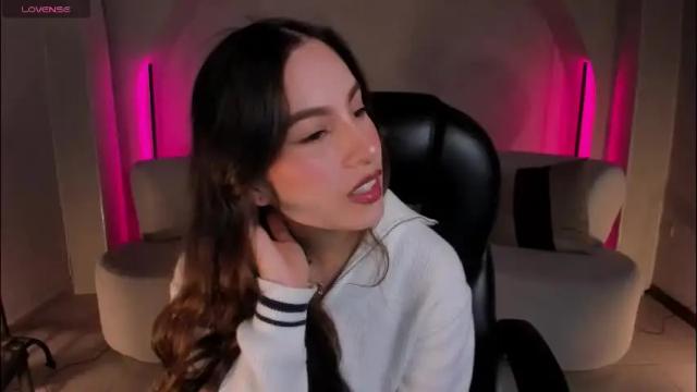 Image 3 of mariannelane1 Stream on Chaturbate on 2 months ago