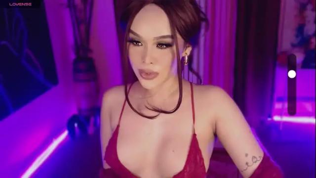 Image 8 of mariapozada Stream on Chaturbate on 8 months ago