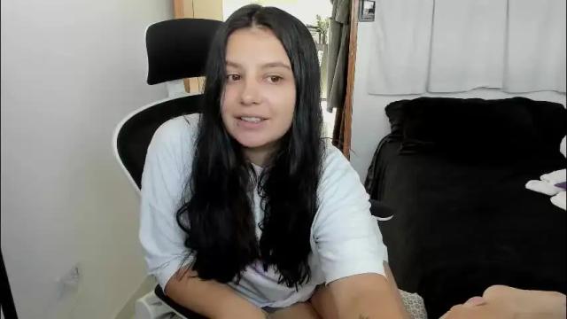 Image 7 of mariasol_ Stream on Chaturbate on 5 months ago
