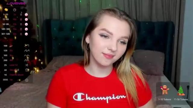 Image 8 of mariasweetone Stream on Chaturbate on 15 months ago