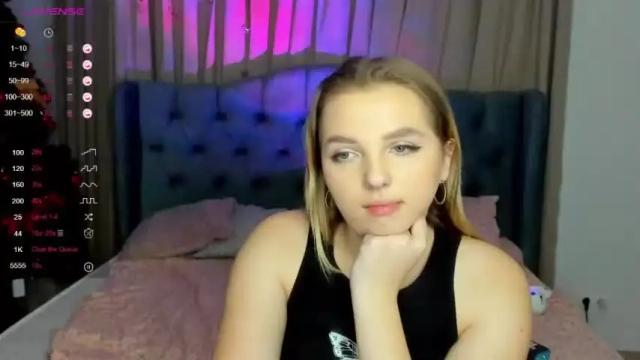 Image 2 of mariasweetone Stream on Chaturbate on 15 months ago