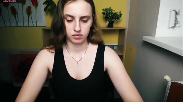 Image 4 of mariatess_ Stream on Chaturbate on 1 month ago