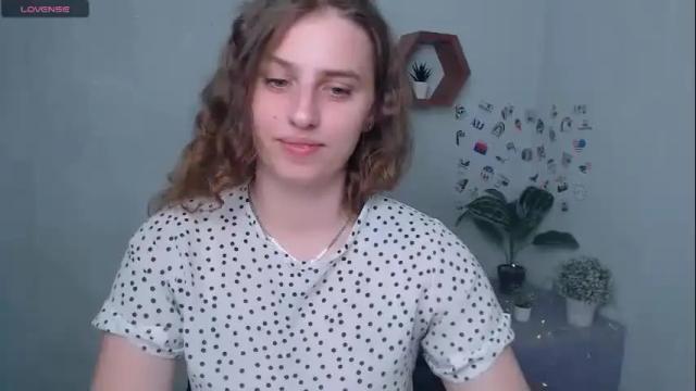 Image 4 of mariatess_ Stream on Chaturbate on 1 month ago