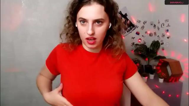 Image 2 of mariatess_ Stream on Chaturbate on 1 month ago