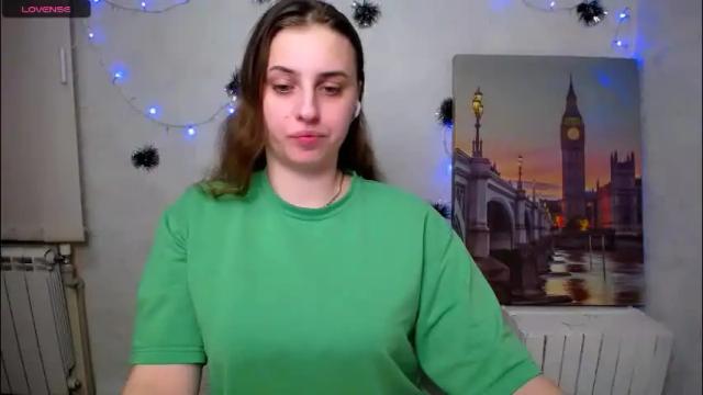 Image 11 of mariatess_ Stream on Chaturbate on 9 days ago