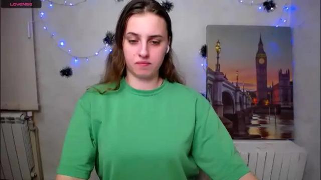 Image 12 of mariatess_ Stream on Chaturbate on 9 days ago