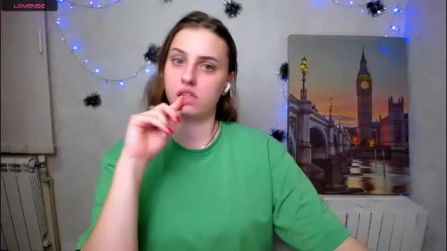 Image 7 of mariatess_ Stream on Chaturbate on 9 days ago